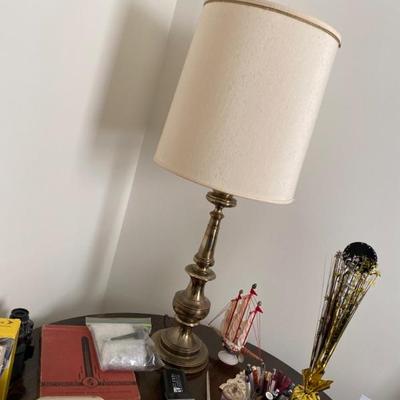 Sale Photo Thumbnail #16: Lamp and coffee table