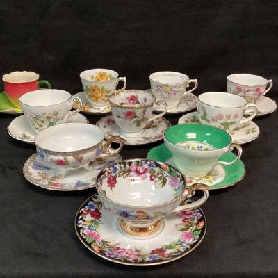 ROMA580 Ten Individual Teacups With Saucers	10 individual 6" teacups and saucers, including Wedgwood, Regency, Colclough, Bouquet...