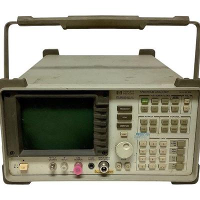 ROMA228 HP Hewlett-Packard Spectrum Analyzer	Unable to test/ no power cord. Does have some wear to it. Model # 8562A
