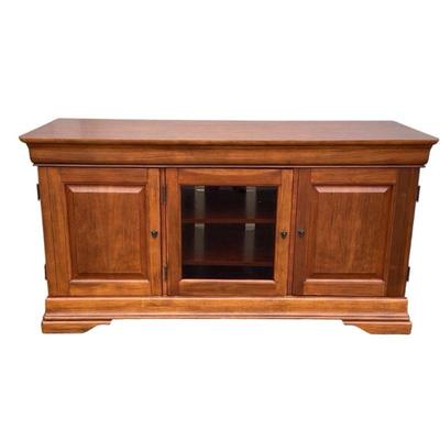 ROMA581 Wooden Entertainment Center	Wooden Entertainment Center with slide out shelves in one compartment, for CD's. A couple of...