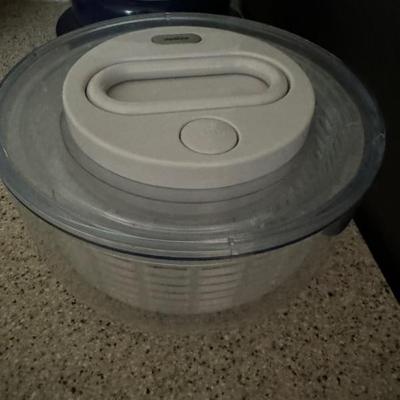 Salad spinner