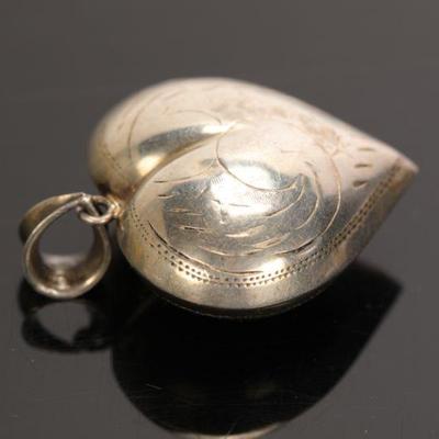 sterling heart pendant