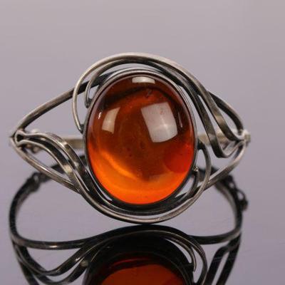 Sterling silver & amber bracelet