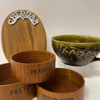 Vintage Kitchen Snack Serving Pieces
