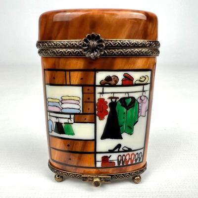 #137 • Limoges France “Closet” Peint Main Porcelain Trinket Box
