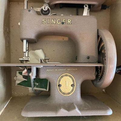 Singer childs sewing machine