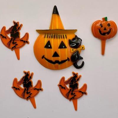 Vtg. cake/cupcake toppers