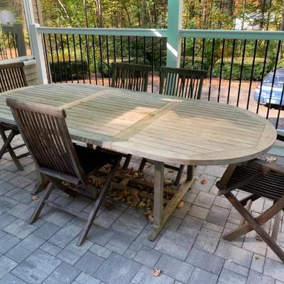 Teak patio set, very solid
