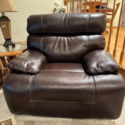 High-Quality Oversized Brown Leather Recliner - Extra-Wide	