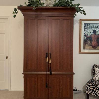 Brown Wood TV Console w/ Compartments (Includes TV & JBL Speakers)	