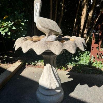 Concrete Pelican Bird Bath - Large-Scale Outdoor Decor	