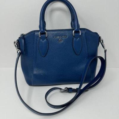 Michael Kors Sienna Leather Messenger Bag - In Great Condition	