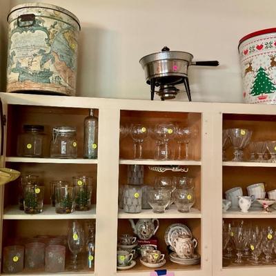 Glassware, dishes