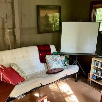 Projector screen