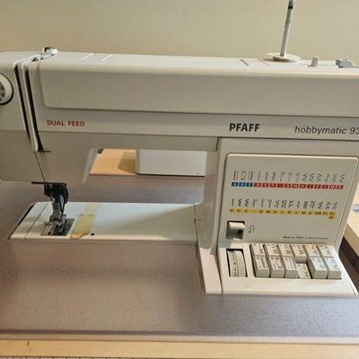 Pfaff Hobbymatic 935