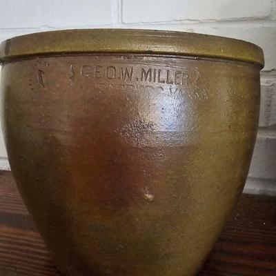George W. Miller Strasburg, Va
Shenandoah Valley salt-glazed crock
