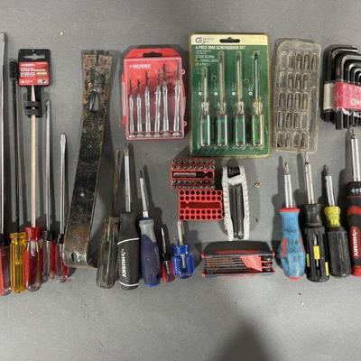 Lot 163 | Screwdrivers, Allen Wrenches & Crowbar
