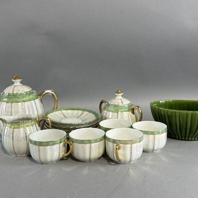 Lot 14 | Vintage Sadler Cube Teapot
