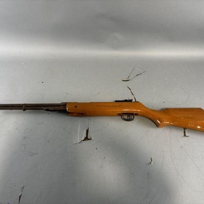 Lot 410 | Vintage Pellet Rifle
