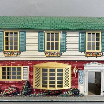 Lot 31 | Vintage Tin Dollhouse
