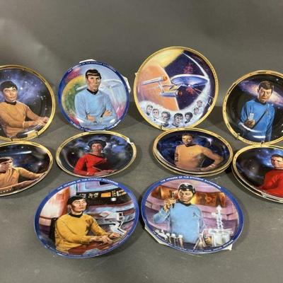 Lot 289 | Star Trek 25th Anniversary Plates & More
