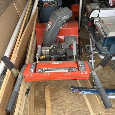 Lot 404 | Noma Snow Blower
