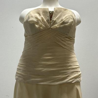 Lot 401 | Formal Yellow Dress by Jean Delys: Sized 14
