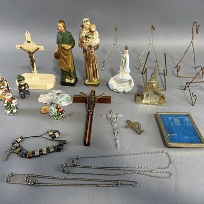 Lot 84 | Vintage Miscellaneous Lot: Crosses & More
