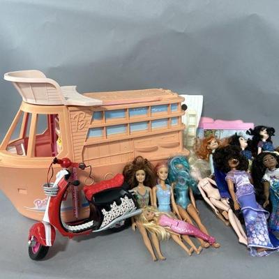 Lot 77 | Barbie Ship/Dolls, Moped, Disney Princesses & More