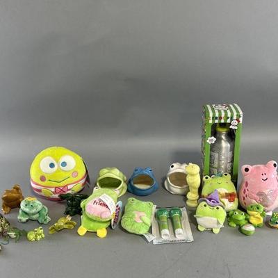 Lot 17 | Vintage Frog Lot
