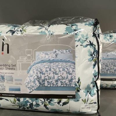 Lot 367 | 3 New Full Floral Comforter Sets
