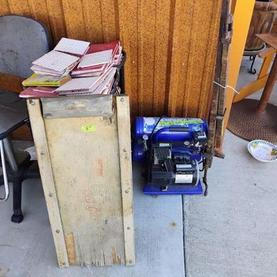 Estate sale photo
