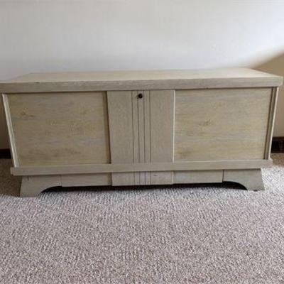 1950's Lane Cedar Trunk .jpg