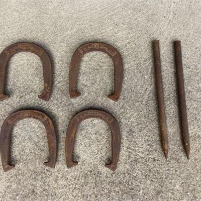 Professional Eagle Ringer Horseshoe Set .jpg