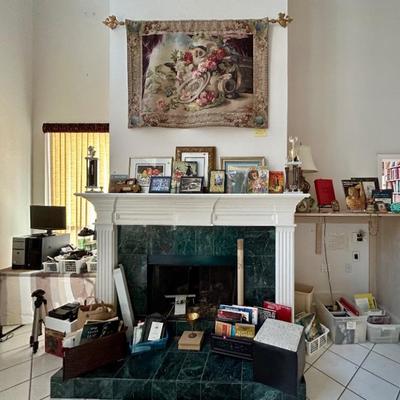 Books/Art/Magazines/Office Supplies