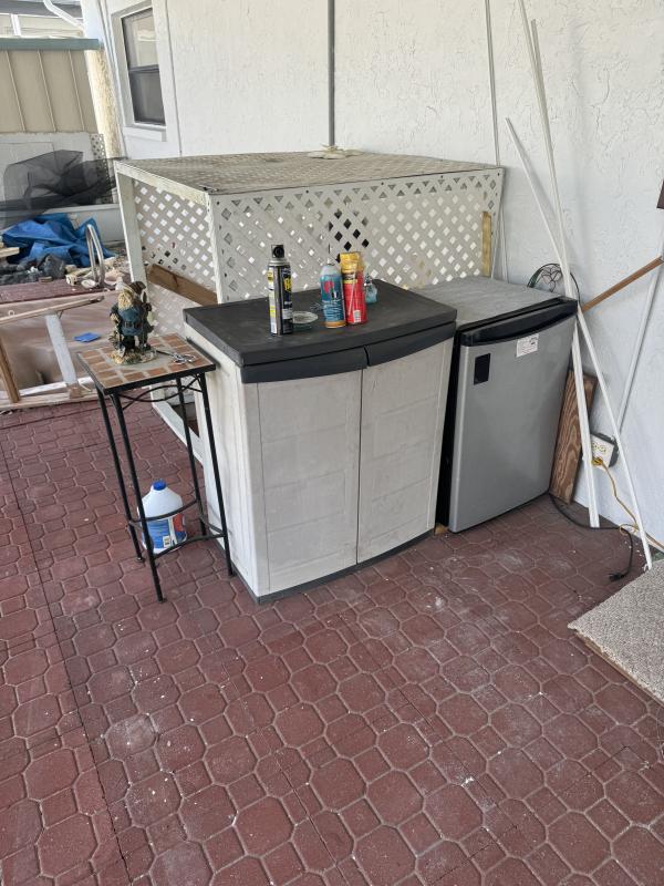 Hudson pickers Paradise so many items!!!