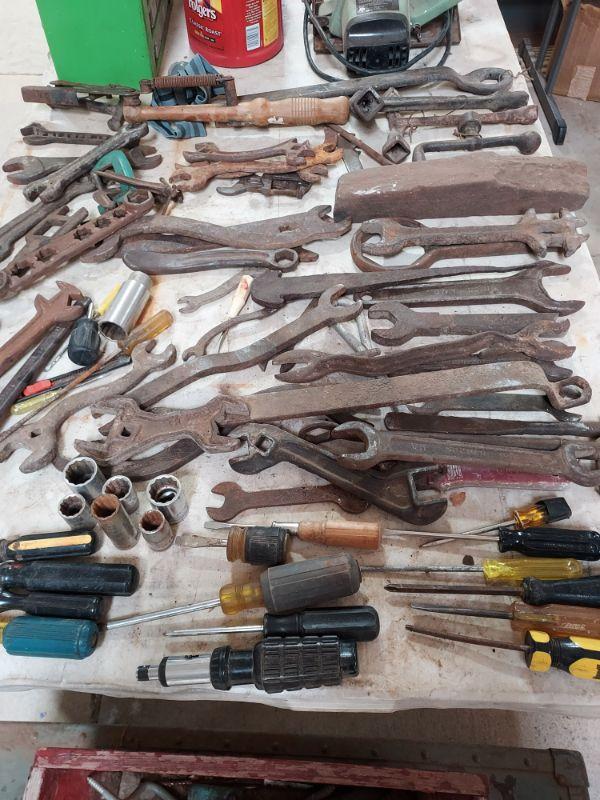 Col Dick's Vintage Flea Market