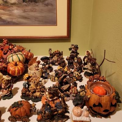 Boyd bear figurine collection