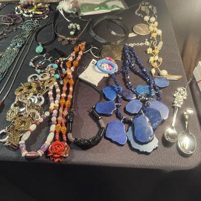 Added more jewelry!