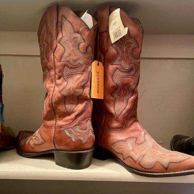 New Women’s size 11 Stetson Boots 