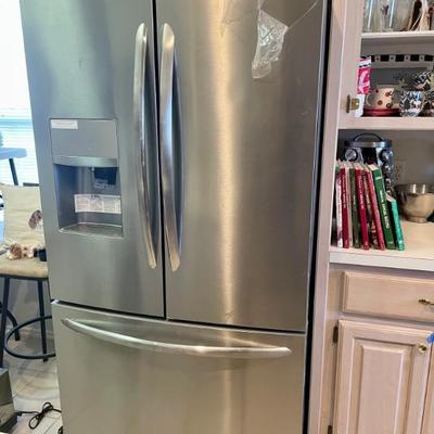Like new Frigidaire 