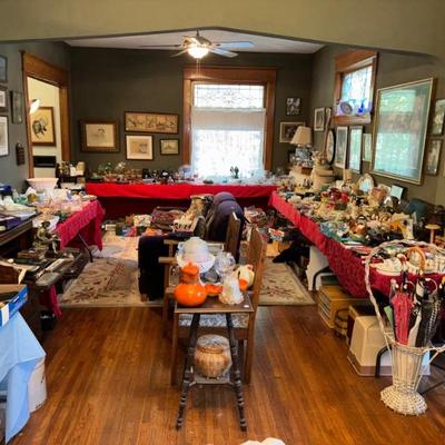 Estate sale photo
