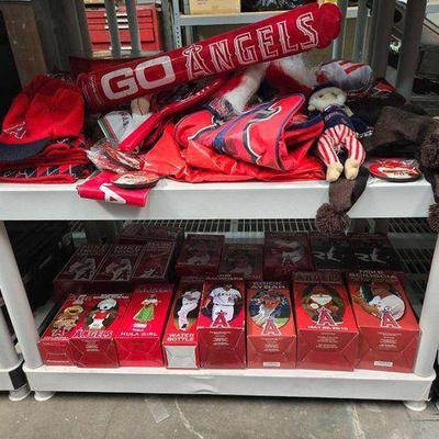 #2562 • Los Angeles Angels Memorabilia
