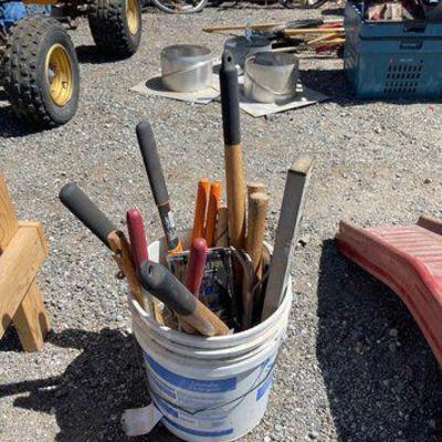 #82006 • Bucket Full of Gardening Tools
