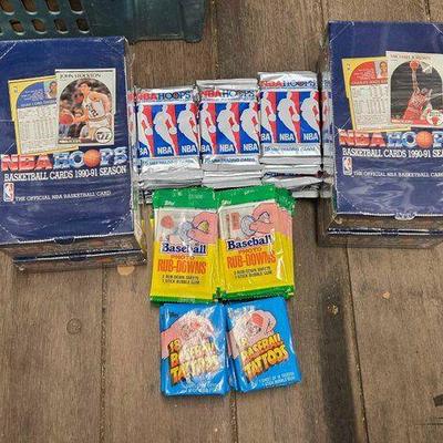 #7092 • NBA Basketball Card Collection & Baseball Bubble Gum Cards
