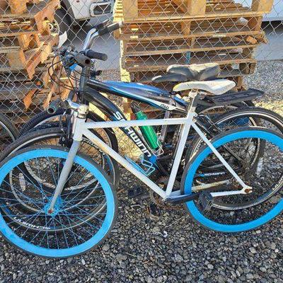 #90018 • (4) Bicycles
