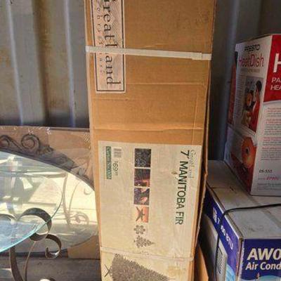 #7004 • GreatLand 7ft Christmas Tree
