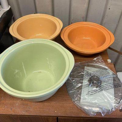 #7220 • (3) Slow Cooker Pots & (1) Lid
