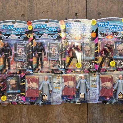 #4222 • NEW!!! (8) Star Trek Figures
