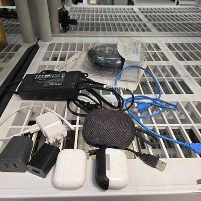 #2586 • (2) Air Pods, 100W USB-C Super Charger, (3) Charging Blocks, Portable Speaker, CD Cleaning Kit
